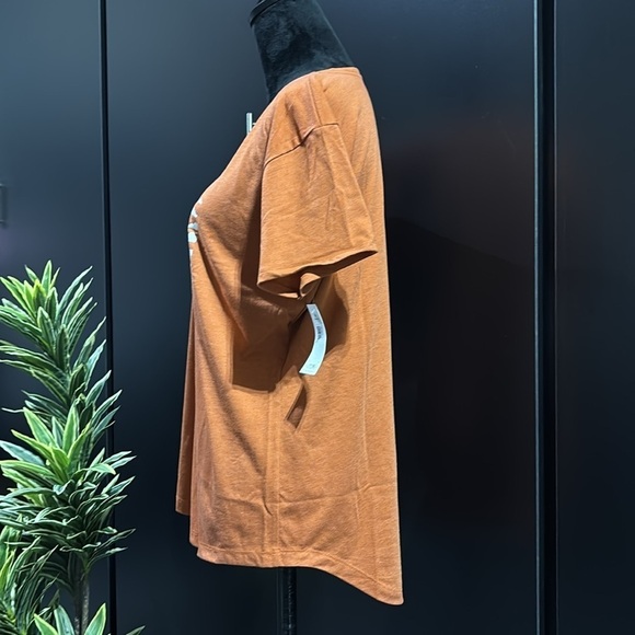 Ariat Desert Flag Cactus logo,short sleeve, scoopneck,extended back hem,T-shirt - Picture 3 of 9